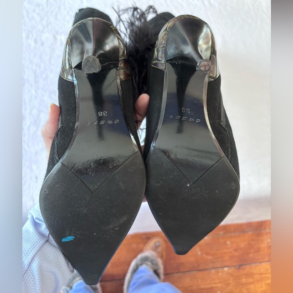 Women’s Cussi Suede Fully Lined Zip Up High Heel Feather Floral Accent Boot 38 - Picture 8 of 14